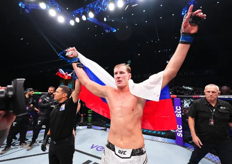 Пост канала «Лютиков / MMA, UFC, русский спорт» от 18 сентября 2026 г.