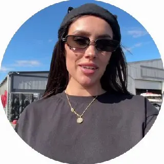 Пост канала «Luxury Girl» от 11 августа 2026 г.