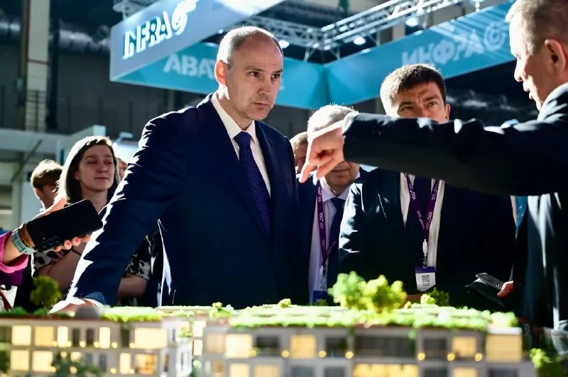 Пост канала «УРАЛLIVE» от 1 октября 2026 г.